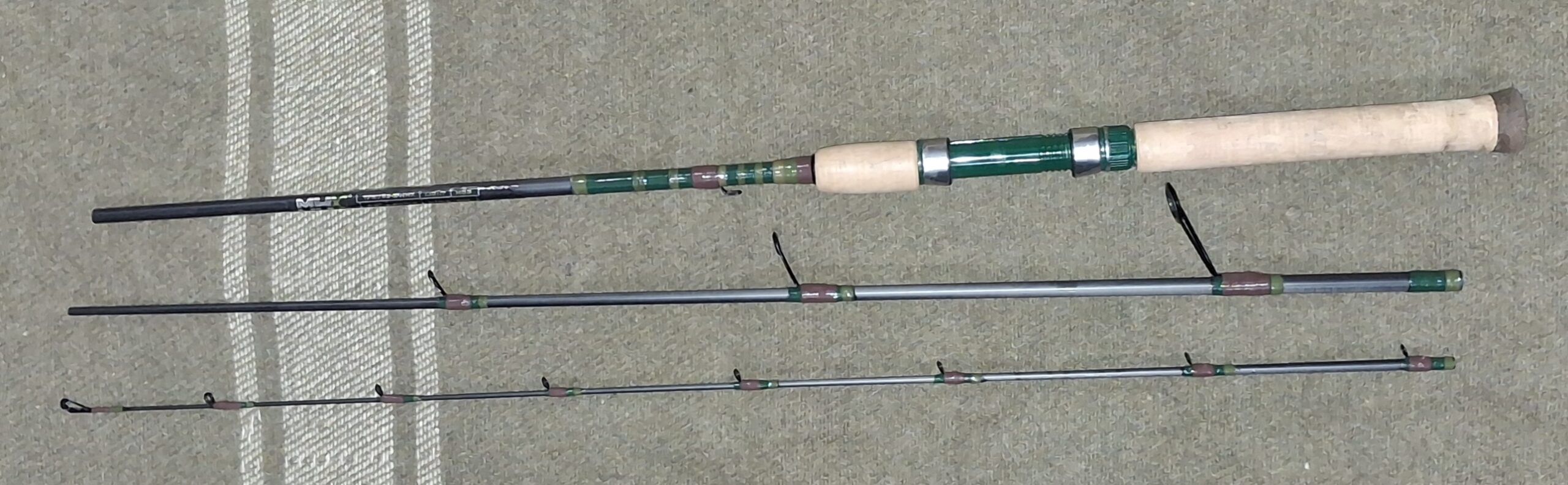 Camo Pattern 3 piece Travel Rod